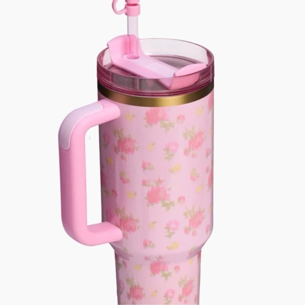 Stanley 1913 x LoveShackFancy Quencher H2.0 Flowstate™ Tumbler | 40 OZ - Picture 8 of 15